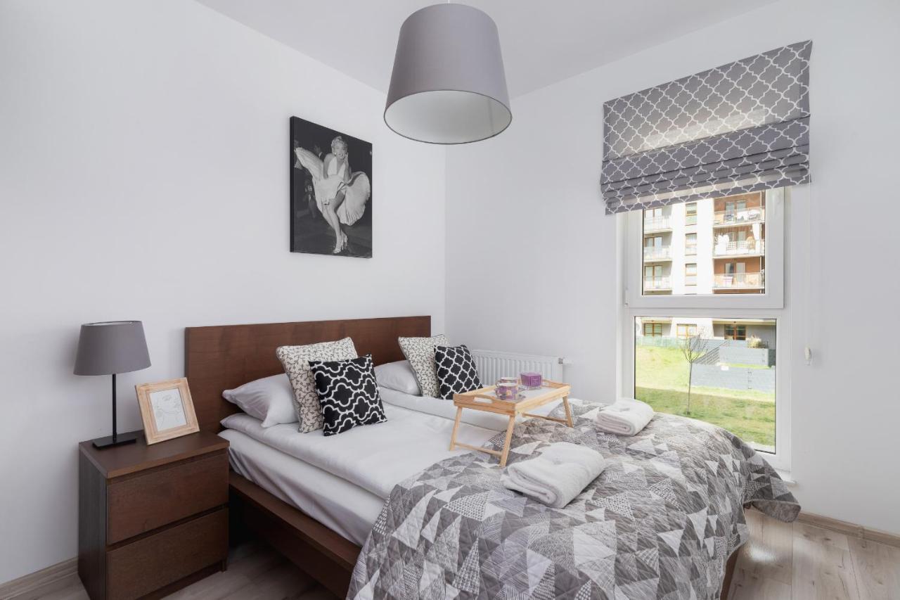 Krowodrza Apartment Premium With Balcony By Renters Prestige Krakau Buitenkant foto