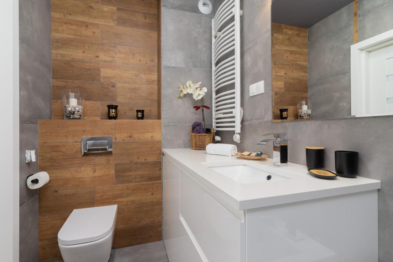 Krowodrza Apartment Premium With Balcony By Renters Prestige Krakau Buitenkant foto