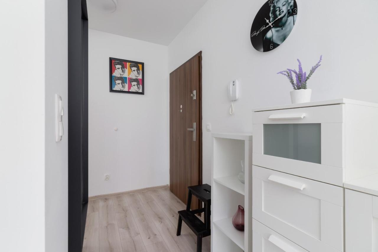 Krowodrza Apartment Premium With Balcony By Renters Prestige Krakau Buitenkant foto